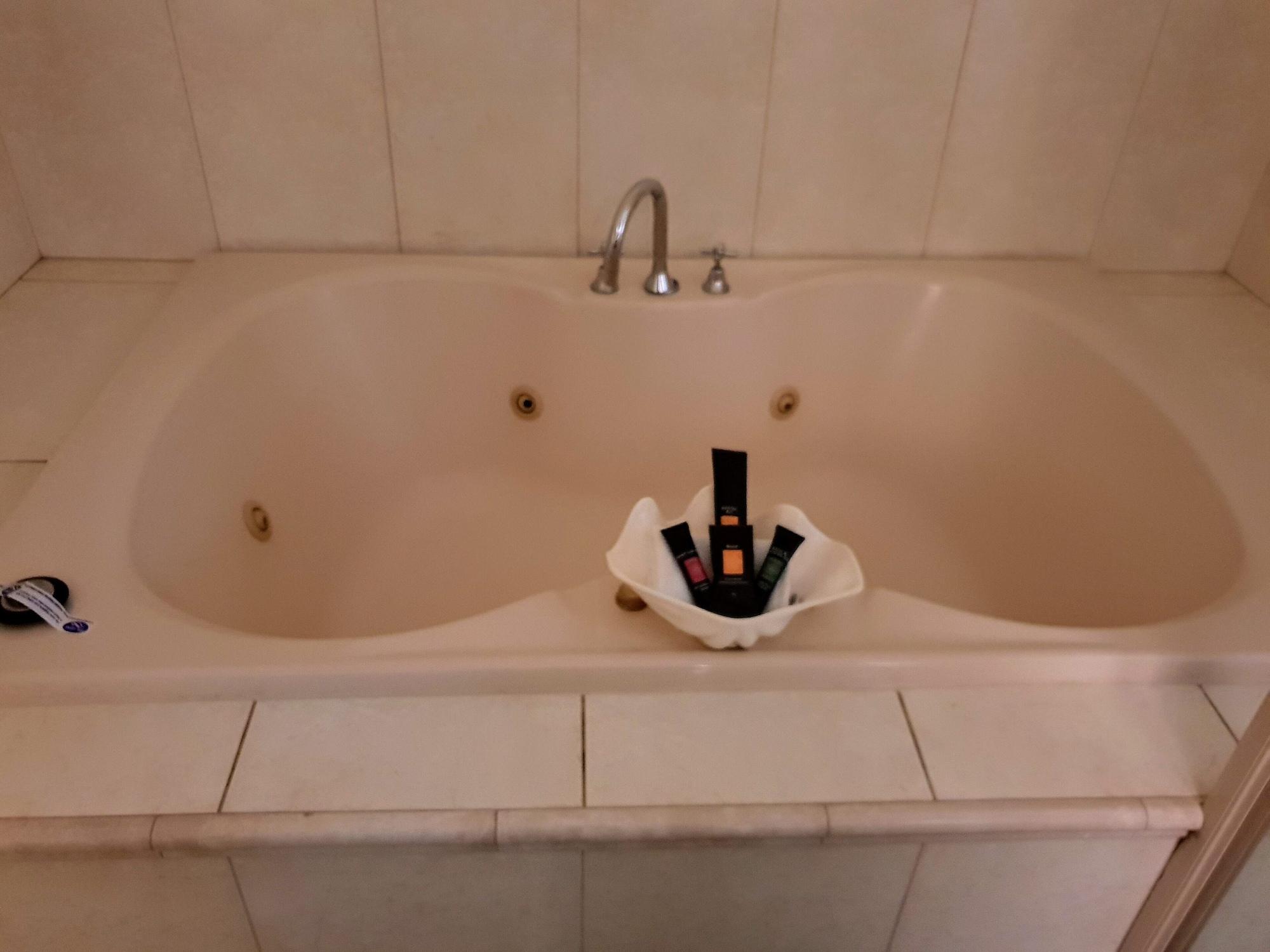 더보 오스트레일리안 허리테이지 모터 인 모텔 외부 사진